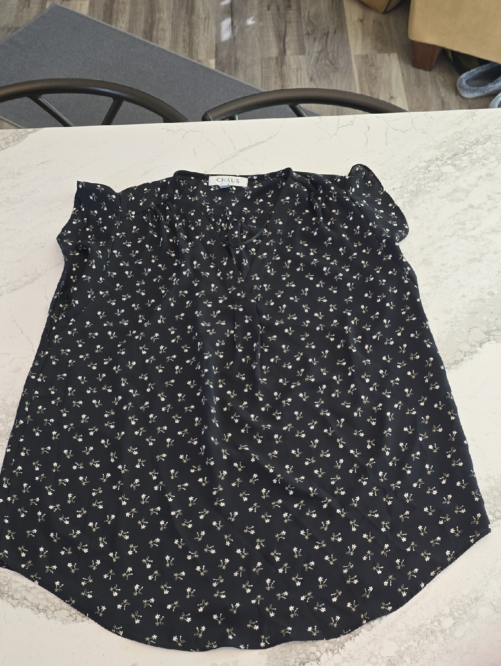 Chaus Black Floral Cap Sleeve Blouse